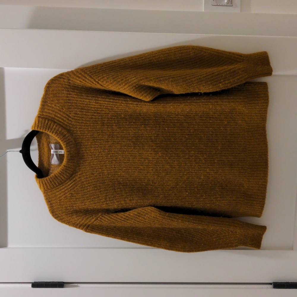 Gold Everlane alpaca crew neck sweater, women's size small
